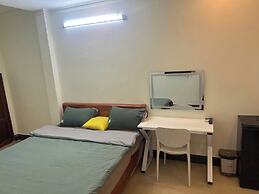 Crowne Cafe Hotel