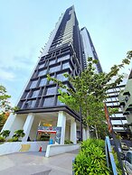 Continew Reidence By Rasbo Galaxy Suits