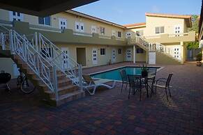 Hacienda Apartments near the beach