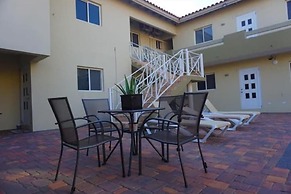 Hacienda Apartments near the beach