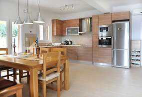 Dolce Villa Desimi - Seafront