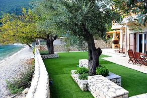 Dolce Villa Desimi - Seafront