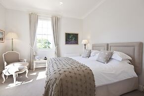 Historic Castle on River Tamar, No Deposit