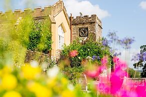 Historic Castle on River Tamar, No Deposit