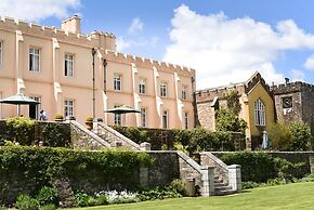 Historic Castle on River Tamar, No Deposit