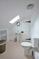 Pet-friendly Cottage in Belsay, No Deposit