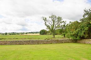 Pet-friendly Cottage in Belsay, No Deposit