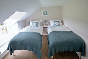 Pet-friendly Cottage in Belsay, No Deposit