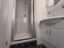 Charming Houghton Regis House With 4 Bedrooms