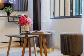 Beautiful Apartment at Gare de L'est Republique