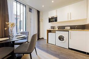 Beautiful Apartment at Gare de L'est Republique