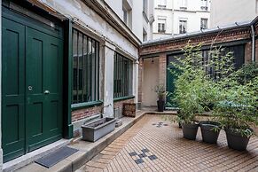 Beautiful Apartment at Gare de L'est Republique