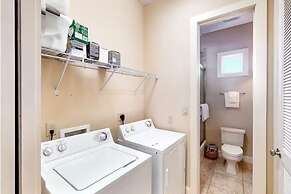 Serenity by the Sea! 4BR Retreat, Sleeps 12, Walk to Beach & Community