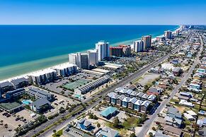 Serenity by the Sea! 4BR Retreat, Sleeps 12, Walk to Beach & Community