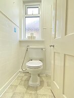 Newcastle Tranquil Terrace Retreat