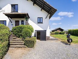 Villa Borgloon With Blossom Views and Jacuzzi