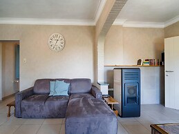 Villa Borgloon With Blossom Views and Jacuzzi