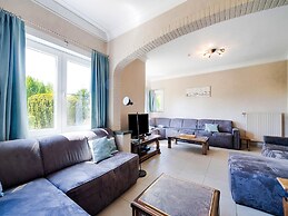 Villa Borgloon With Blossom Views and Jacuzzi