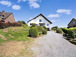 Villa Borgloon With Blossom Views and Jacuzzi
