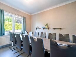 Villa Borgloon With Blossom Views and Jacuzzi