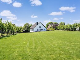 Villa Borgloon With Blossom Views and Jacuzzi
