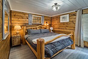 Family Friendly Getaway I Hot Tub In Gatlinburg