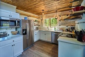 Family Friendly Getaway I Hot Tub In Gatlinburg