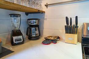 Family Friendly Getaway I Hot Tub In Gatlinburg