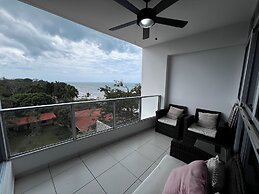 Oceanfront in Coronado Bay