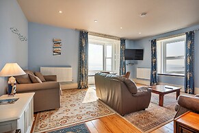 Apartment in Beaumaris With Sea Views