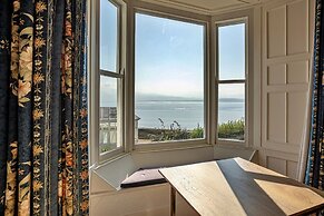 Apartment in Beaumaris With Sea Views