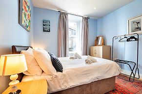 Apartment in Beaumaris With Sea Views