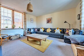 Duplex in Brecon With Rooftop Terrace