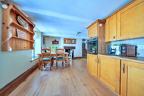 Duplex in Brecon With Rooftop Terrace