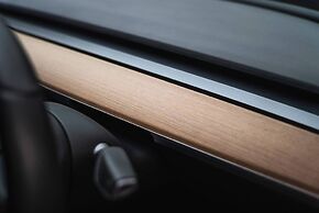 Luxury Retreat, Hot Tub, SK Massage Bed & Tesla