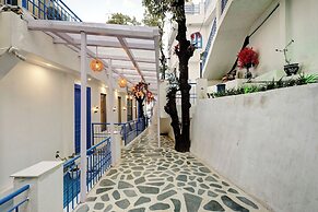 A Santorini Home - By Le Rêve