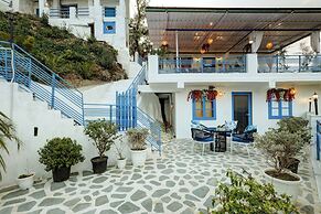 A Santorini Home - By Le Rêve