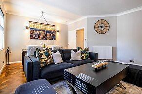 Luxury 3-bedroom Flat in Northwood