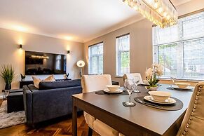Luxury 3-bedroom Flat in Northwood