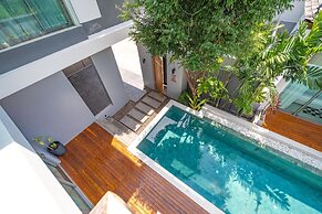 Teak 5 Bedroom Private Pool Villa Bangtao Beach