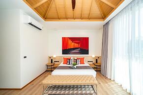 Teak 5 Bedroom Private Pool Villa Bangtao Beach