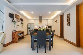 Pearl Of Naithon 3 Bedroom Beachfront Condo