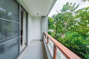 Pearl Of Naithon 3 Bedroom Beachfront Condo