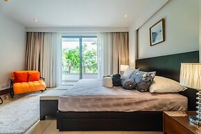 Pearl Of Naithon 3 Bedroom Beachfront Condo