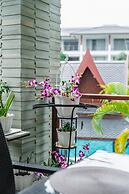 Pearl Of Naithon 3 Bedroom Beachfront Condo