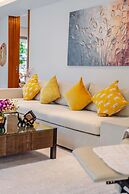 Pearl Of Naithon 3 Bedroom Beachfront Condo