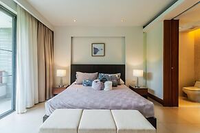 Pearl Of Naithon 3 Bedroom Beachfront Condo