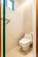 Pearl Of Naithon 3 Bedroom Beachfront Condo