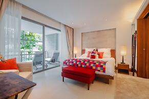 Pearl Of Naithon 3 Bedroom Beachfront Condo