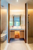 Pearl Of Naithon 3 Bedroom Beachfront Condo